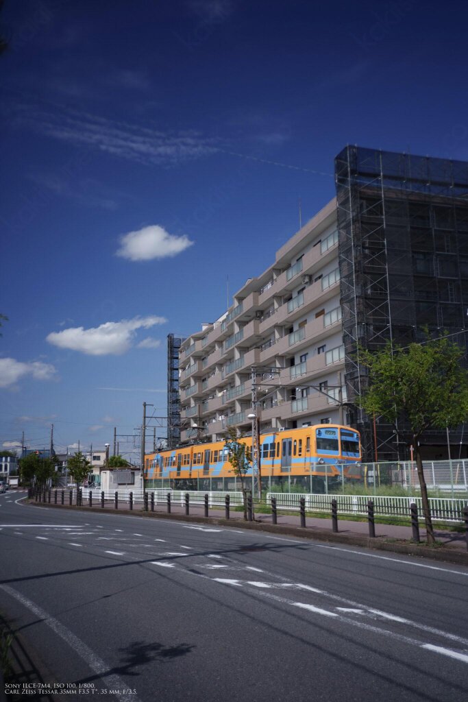 Yashica T Tessar 35mm F3.5 T* Carl Zeiss